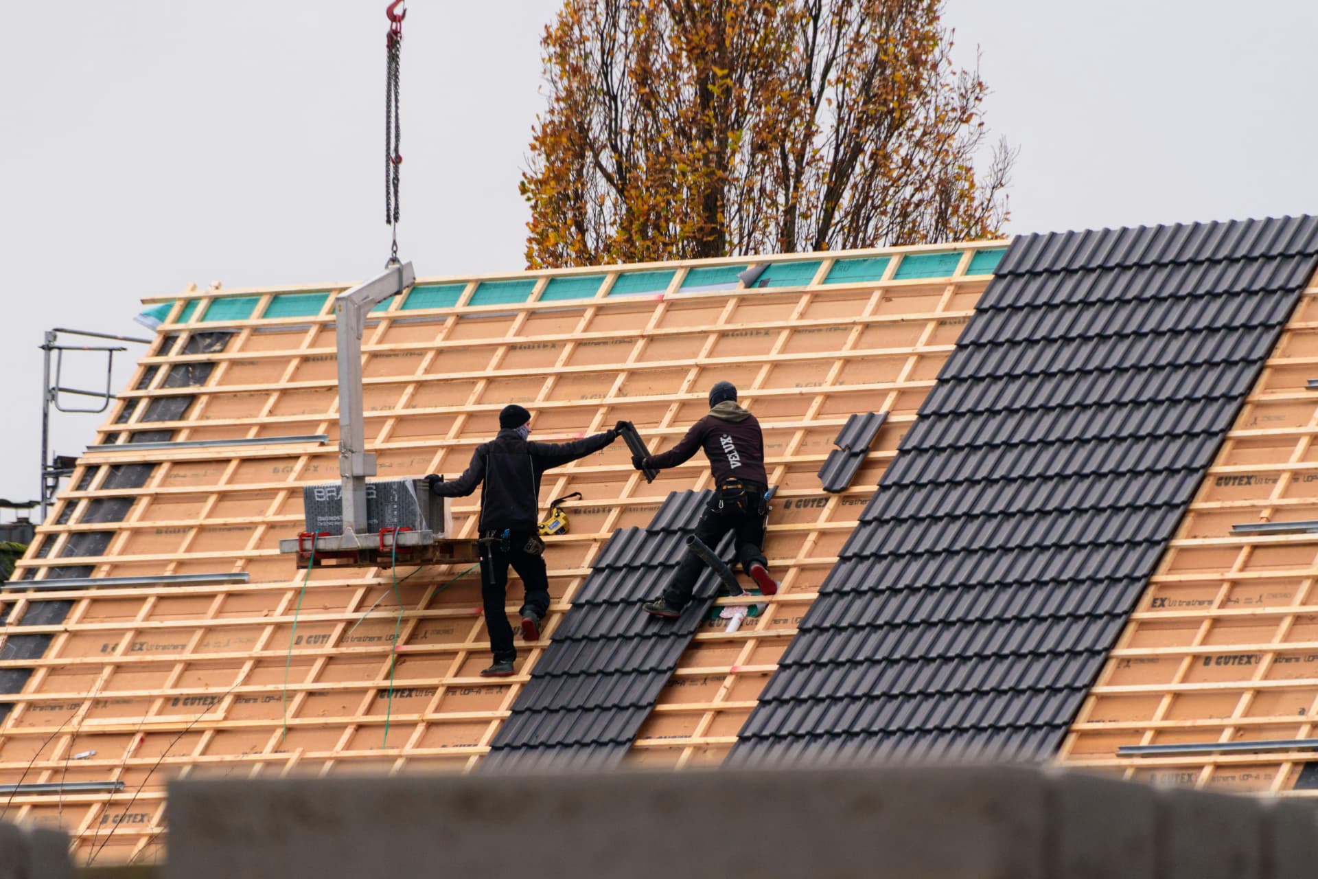 couvreur Domérat - pose de tuiles par L'atelier du toit
